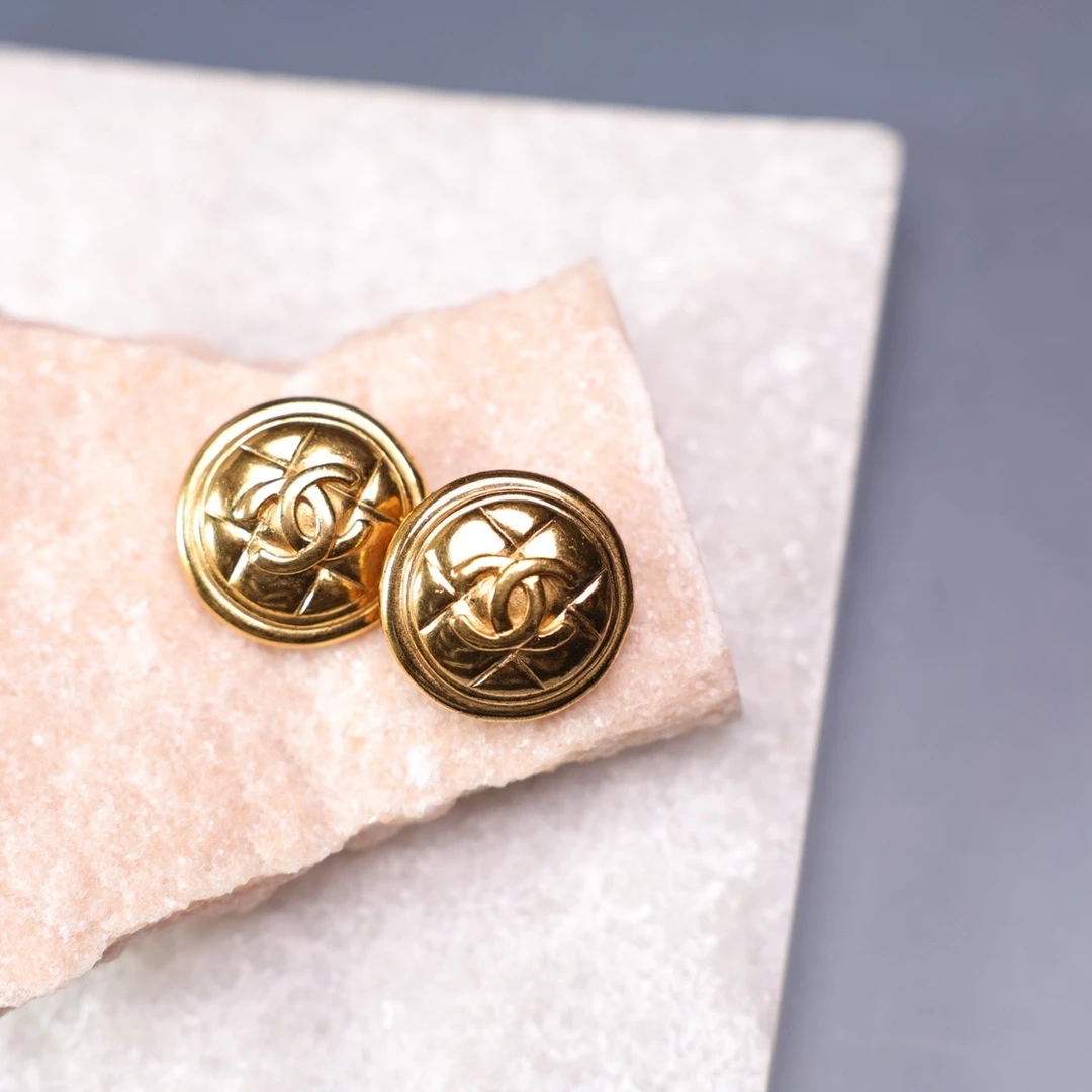 95新 Chanel/香奈儿 柚礼中古/香奈儿菱格纹圆盘耳夹lz512559