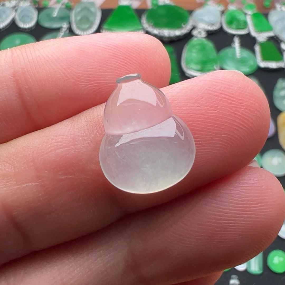 翡翠未镶嵌颈饰葫芦14.9