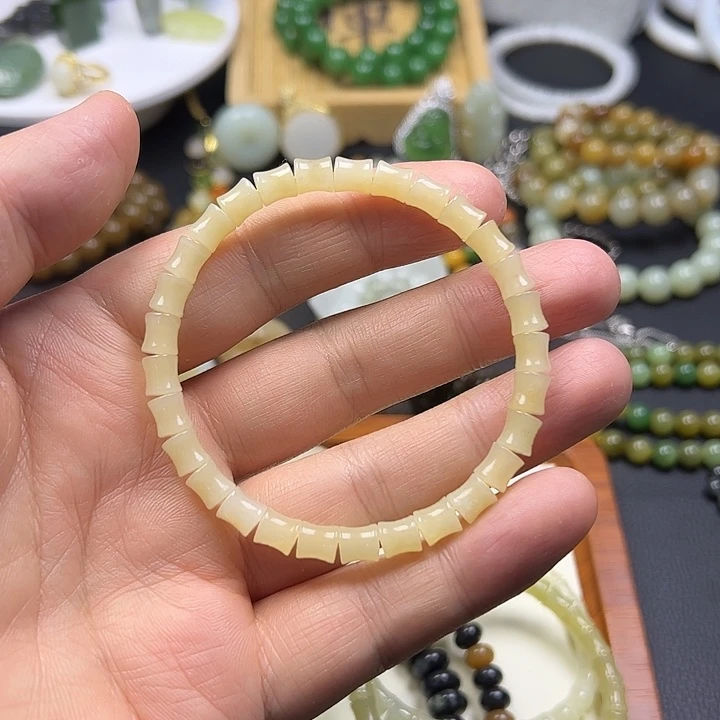 和田玉未镶嵌手链