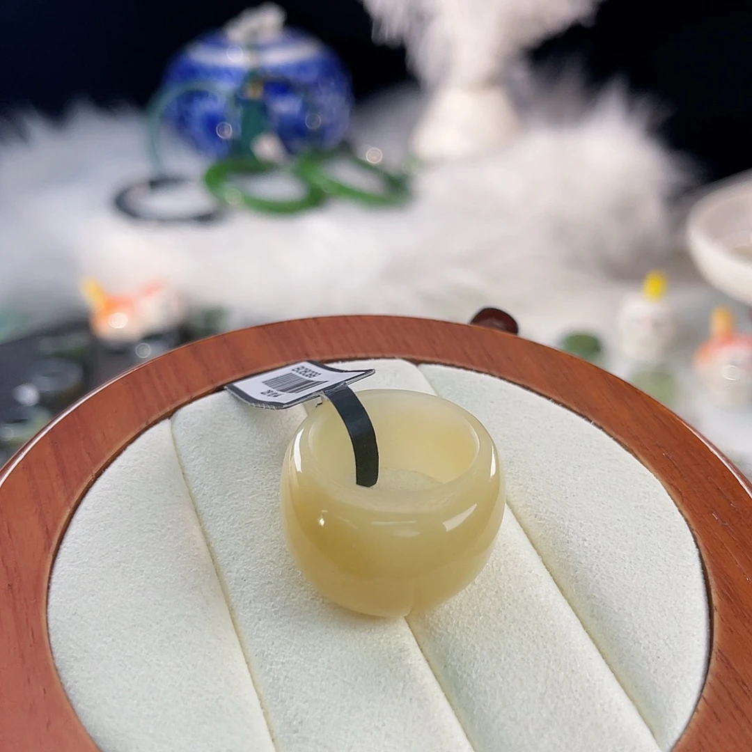 吉***缘和田玉未镶嵌戒指k70糖白馒头18.0 买断 不退换