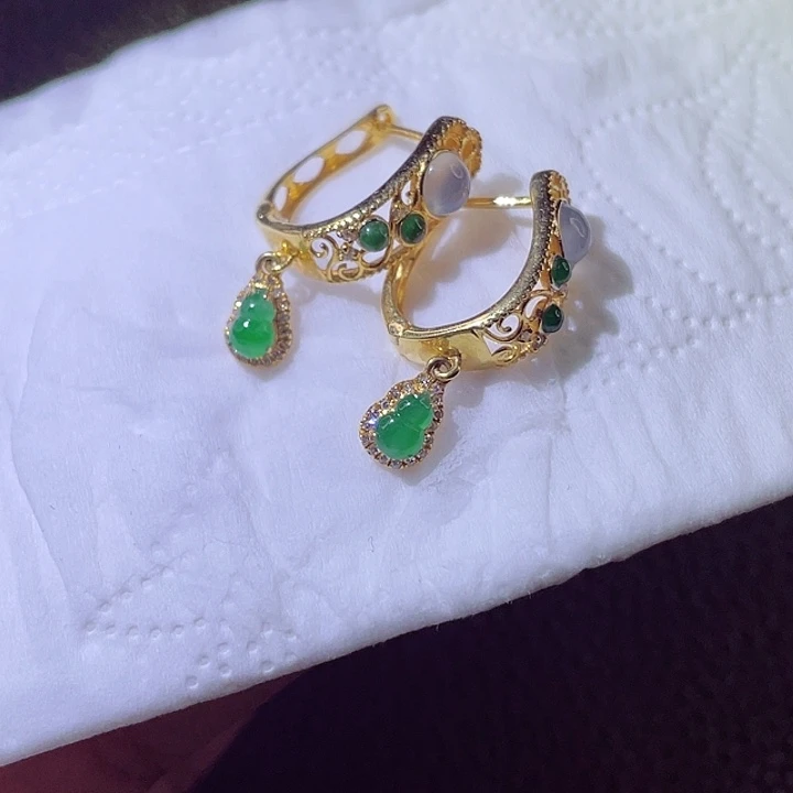 颈饰18K金镶嵌翡翠翡翠