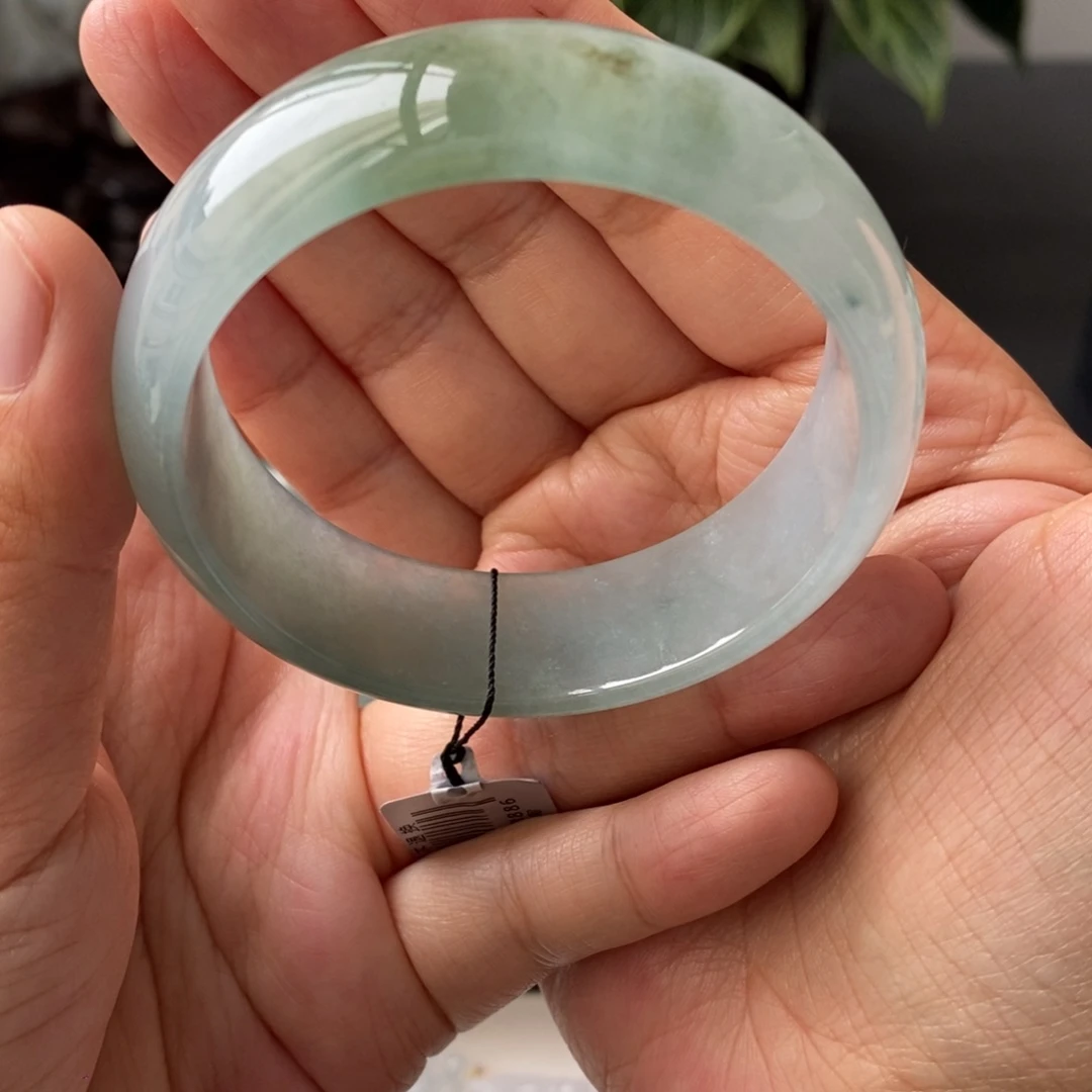 未镶嵌手镯翡翠天然