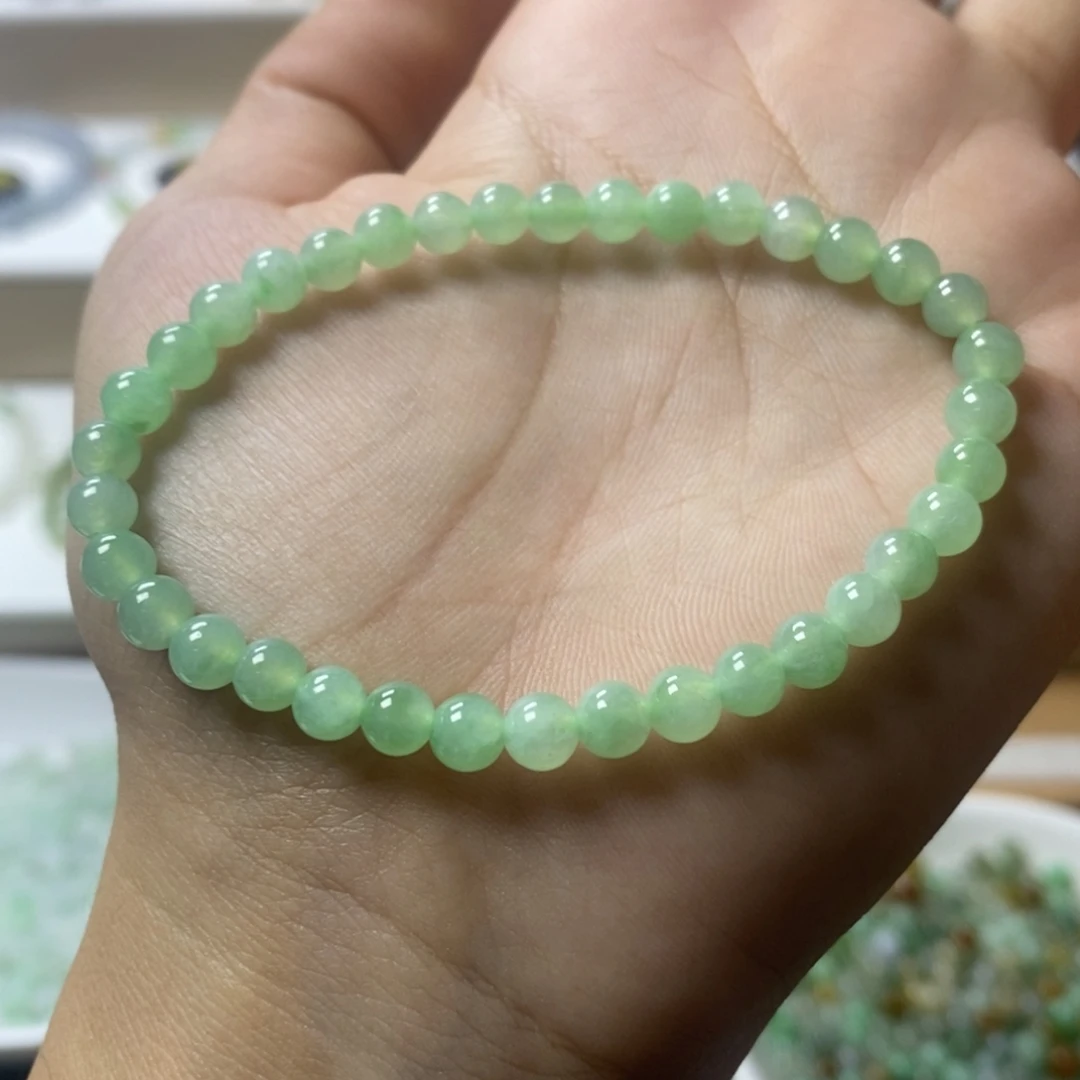 翡翠未镶嵌手链甜绿卡5