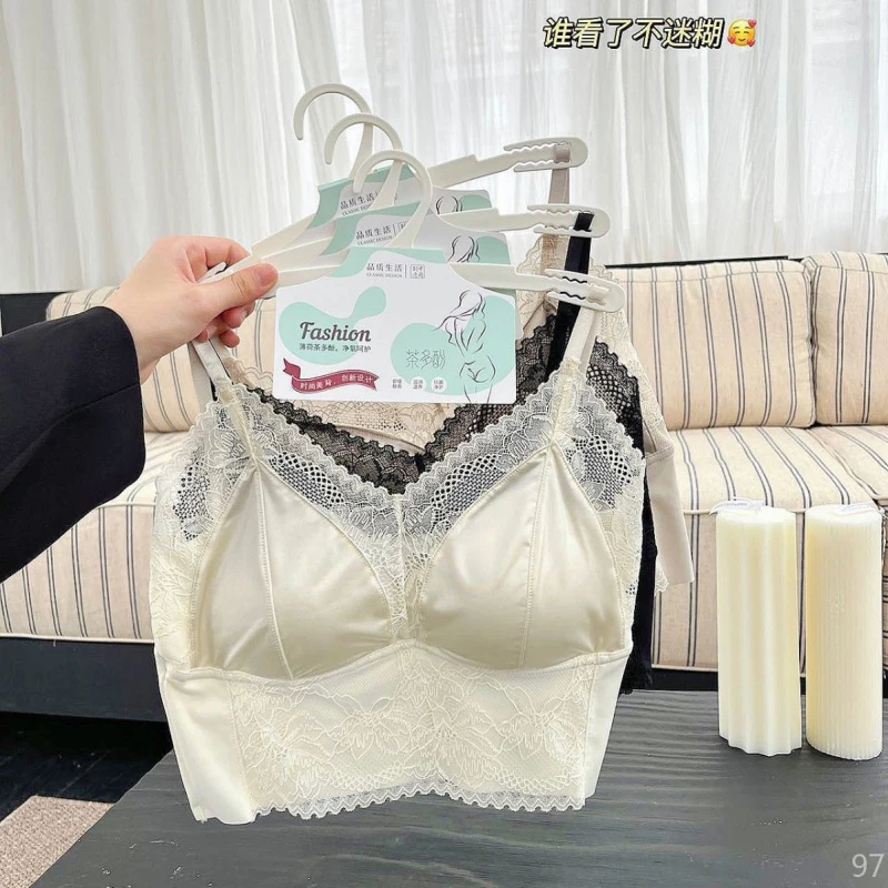 厂家新品法式蕾丝边文胸三角杯无钢圈女士内衣细肩带美背胸罩薄杯