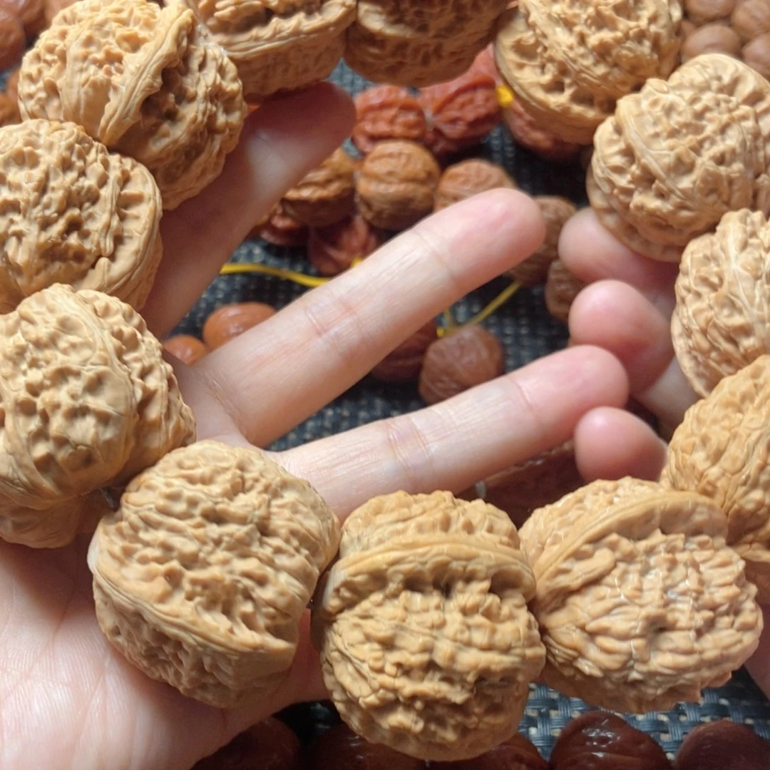 圈***阿吊坠文玩核桃白狮子手串