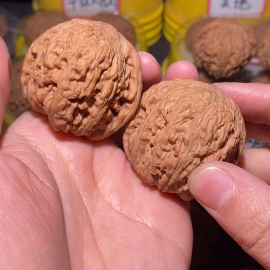 文玩核桃把件43全品绣球