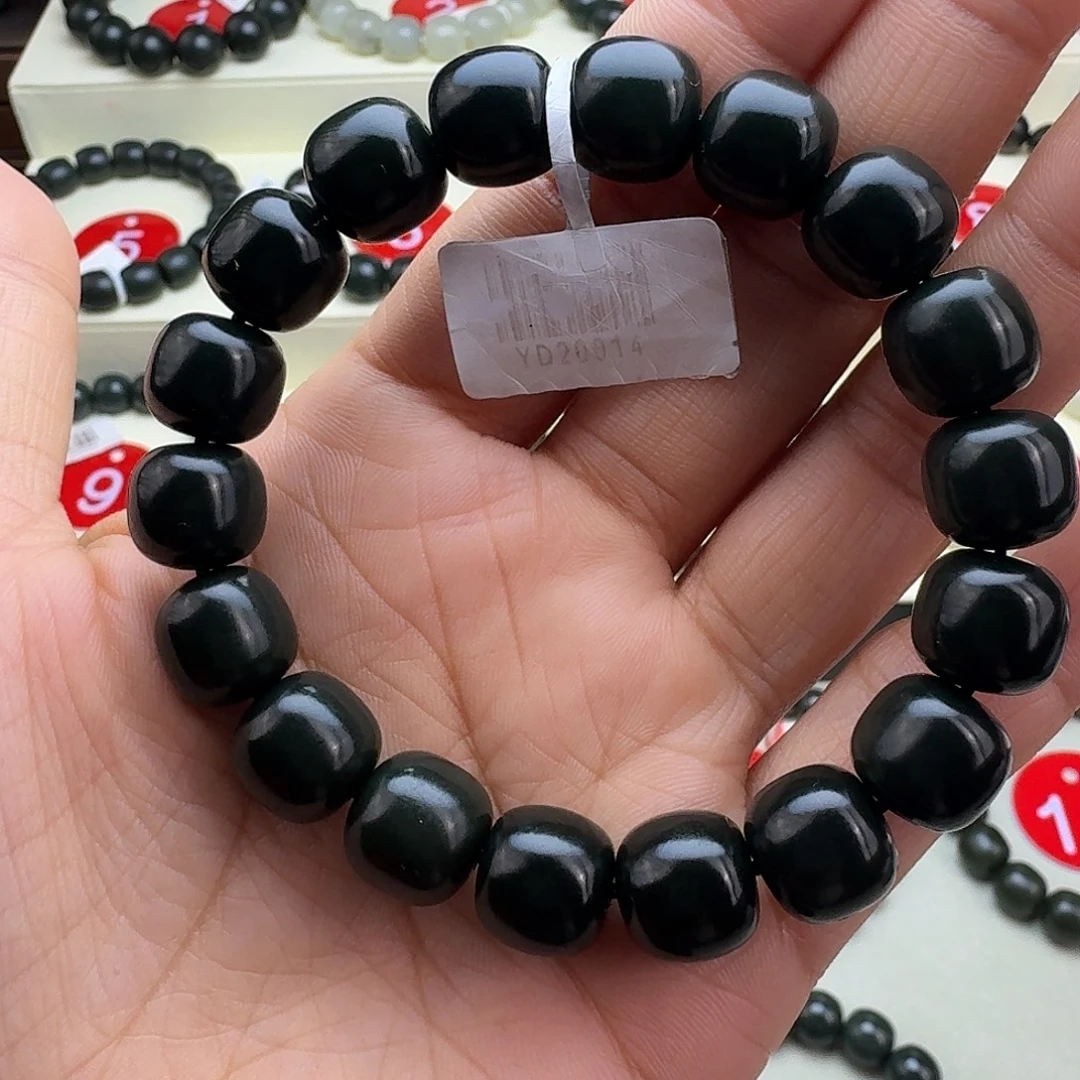 和田玉未镶嵌手串