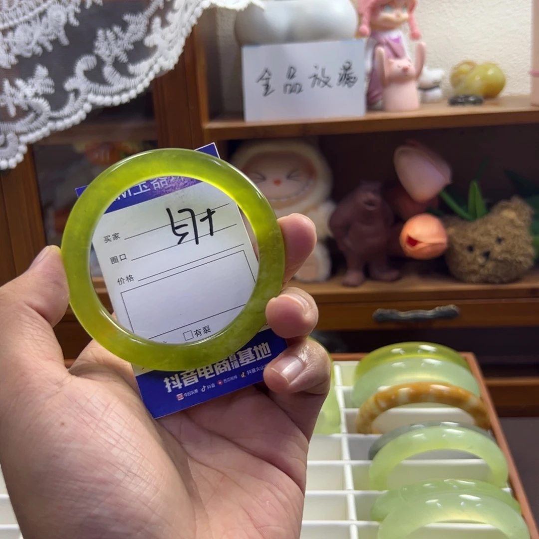 未镶嵌蛇纹石玉手镯555