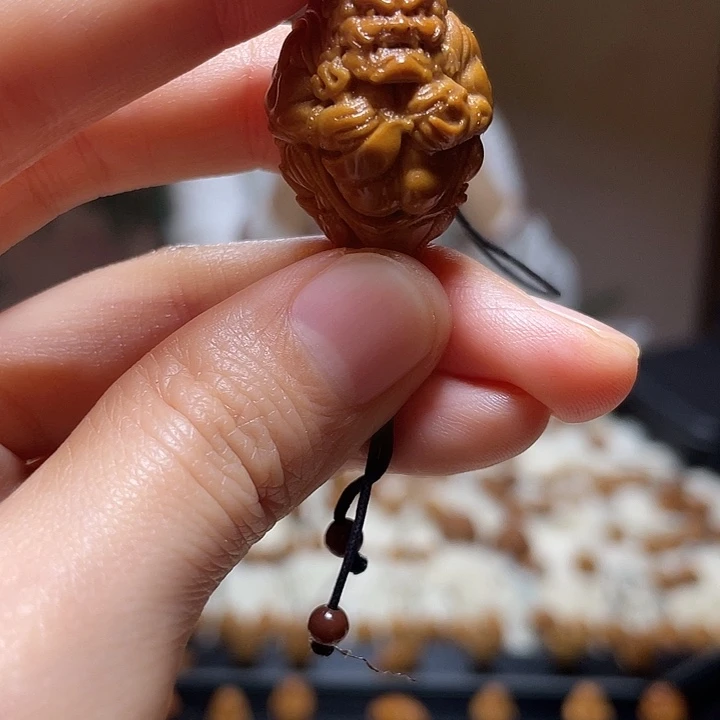 橄榄核吊坠大黑天