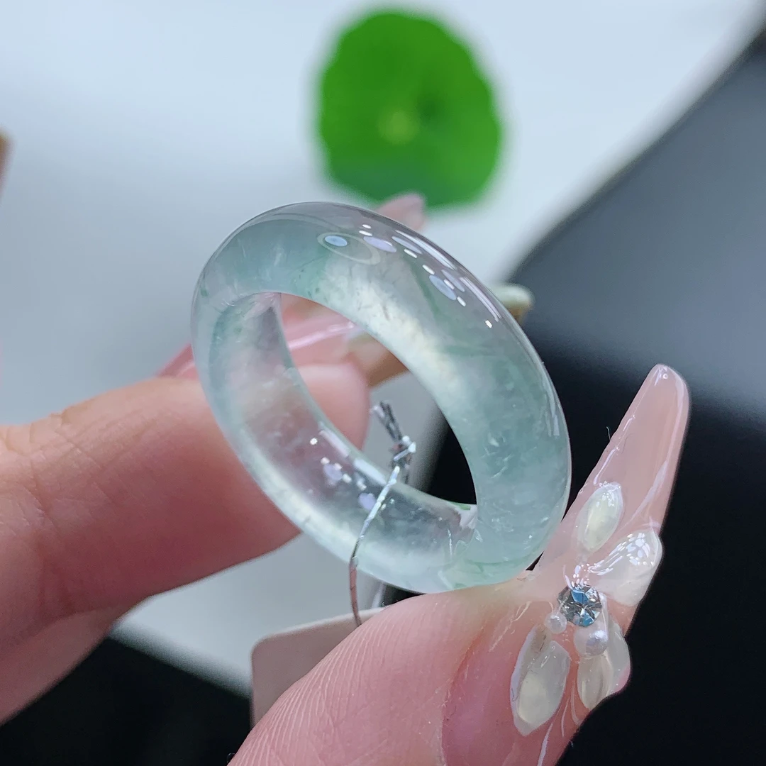 13-14号 缅甸天然A货 高冰玻璃冰金丝翠绿翡翠戒指 16.8-6.3-4mm