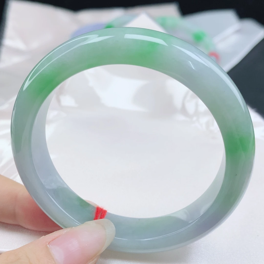 翡翠未镶嵌手镯缅甸56.7糯化飘阳绿正圈