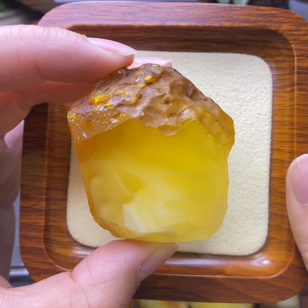 定制琥珀未镶嵌敏