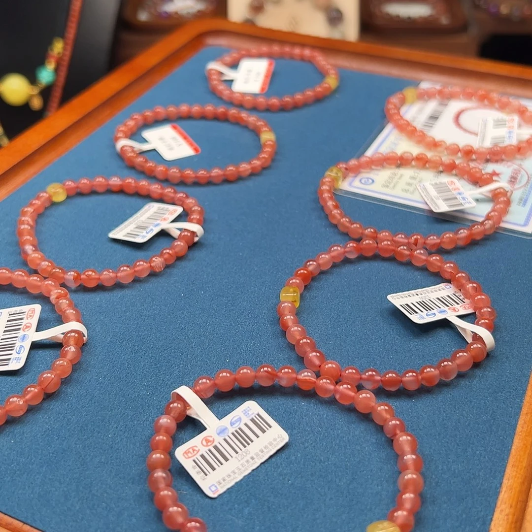 南红玛瑙未镶嵌手链