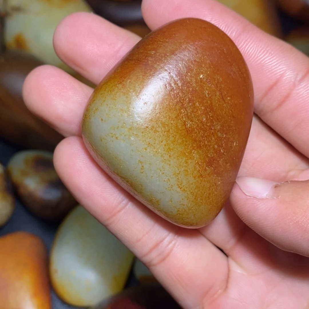 和田玉未镶嵌珠宝奇石