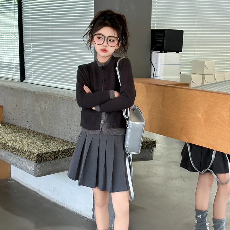 女童假两件毛衣秋装2024新款儿童韩版时髦针织开衫休闲百搭上衣潮