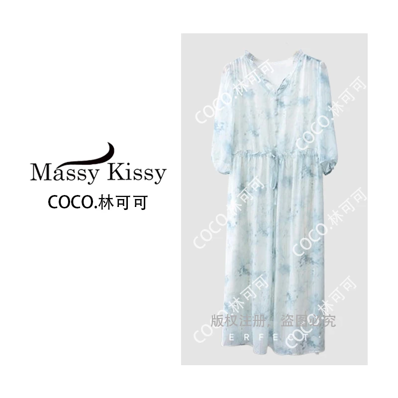 2025新款夏季连衣裙度假风碎花茶歇裙气质时尚蓝色复古