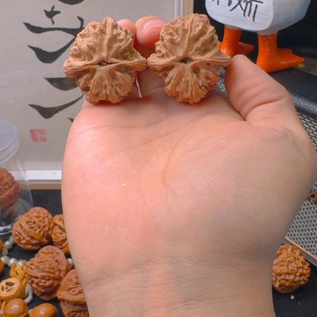 文玩核桃把件3705梨木台