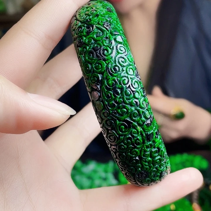 滢***芳翡翠未镶嵌颈饰多样性62.5