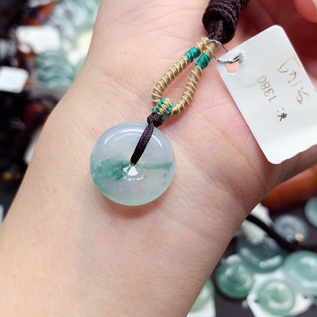 翡翠未镶嵌颈饰编号99，16.9/6.0