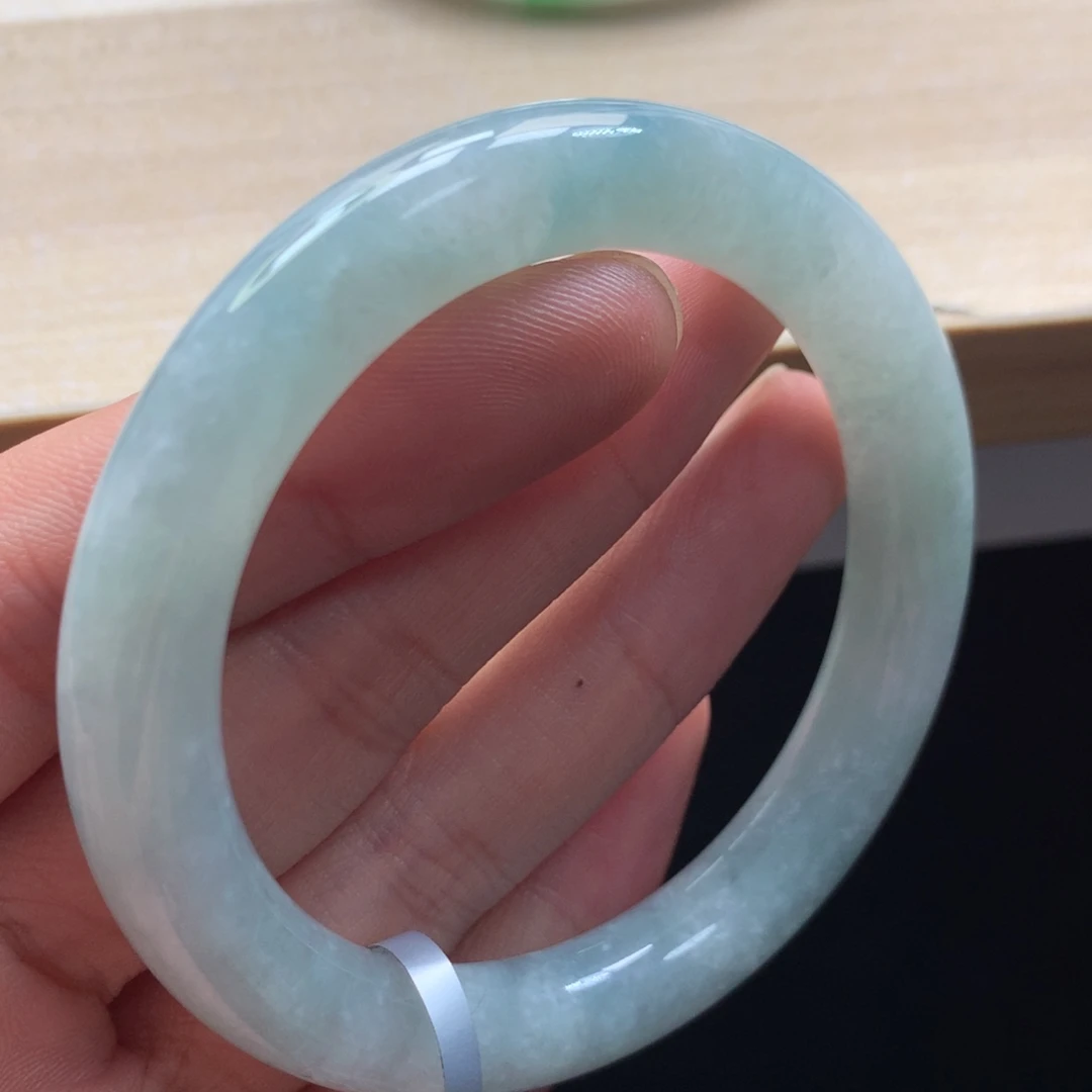 未镶嵌手镯翡翠手镯