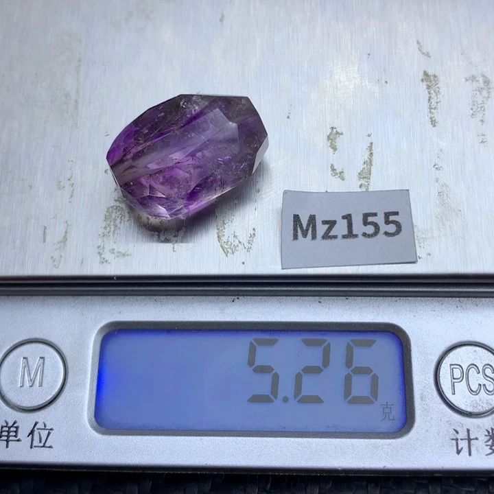 水晶手链未镶嵌水晶极****?