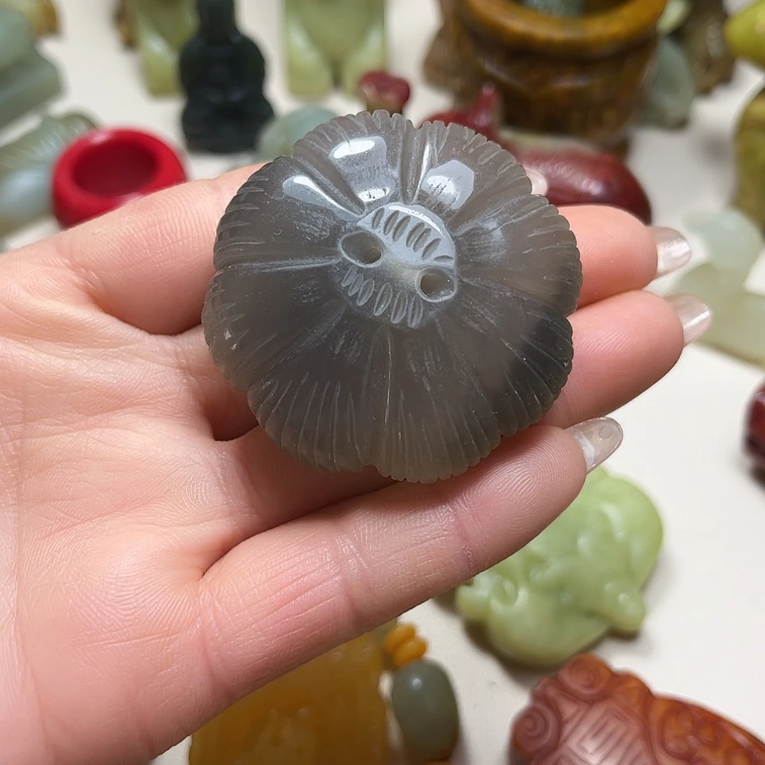 白玉菩提吊坠白玉菩提吊坠