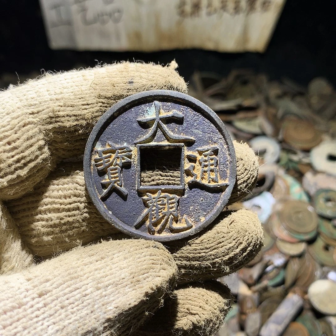 秉***人小杨小杨工艺品手机挂件