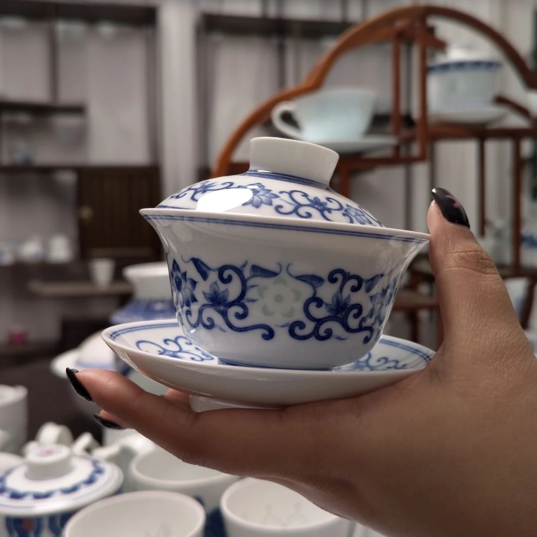 陶瓷手绘宝莲三才盖碗一套