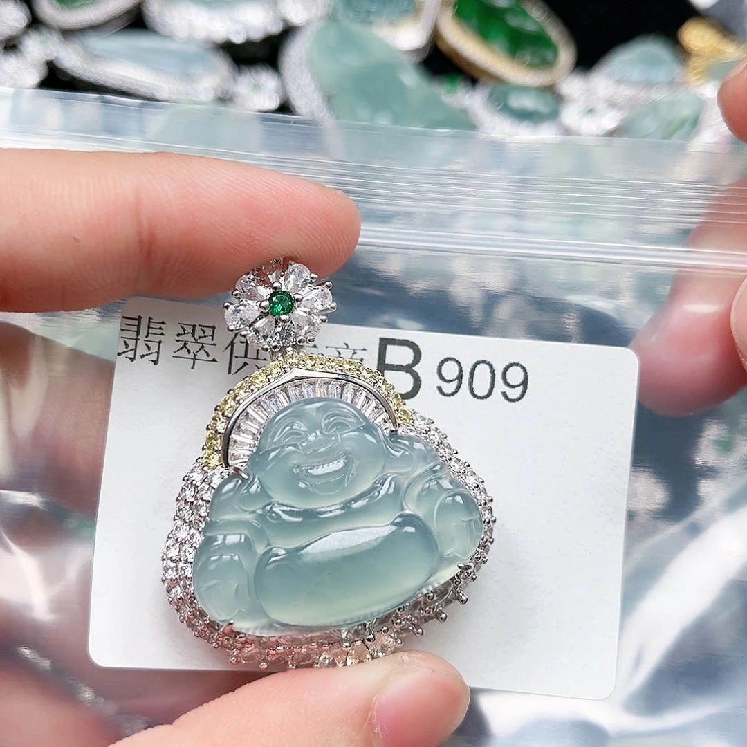 翡翠颈饰未镶嵌翡翠909