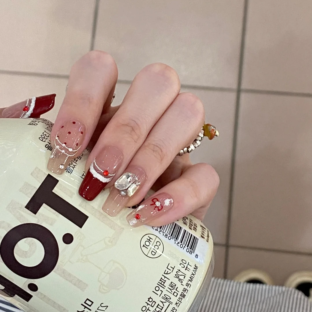 李佳琪推荐】红色法式爆闪可拆卸美甲气质高级镶钻浮雕纯手工穿戴
