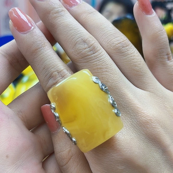 琥珀颈饰银S925镶嵌戒指