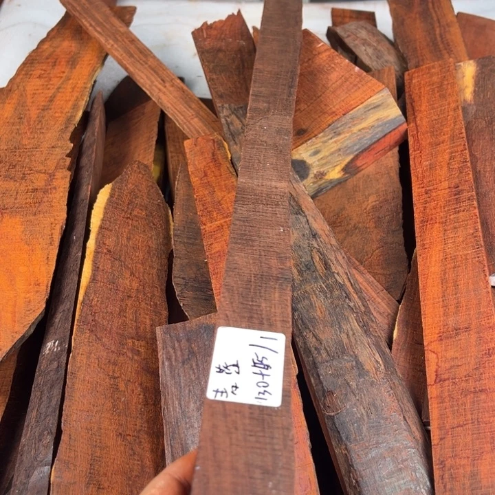 青***蓝檀香紫檀（小叶紫檀）