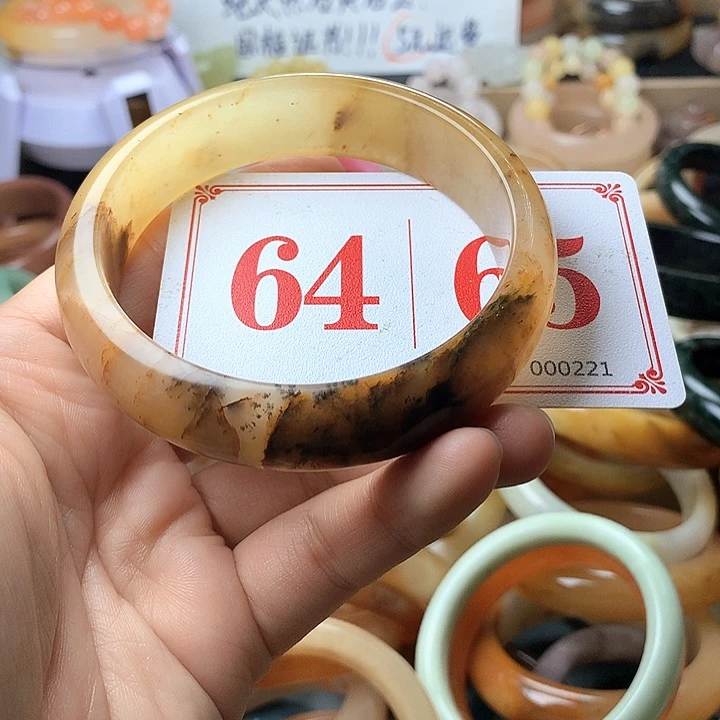 石英质玉（黄龙玉）未镶嵌手镯