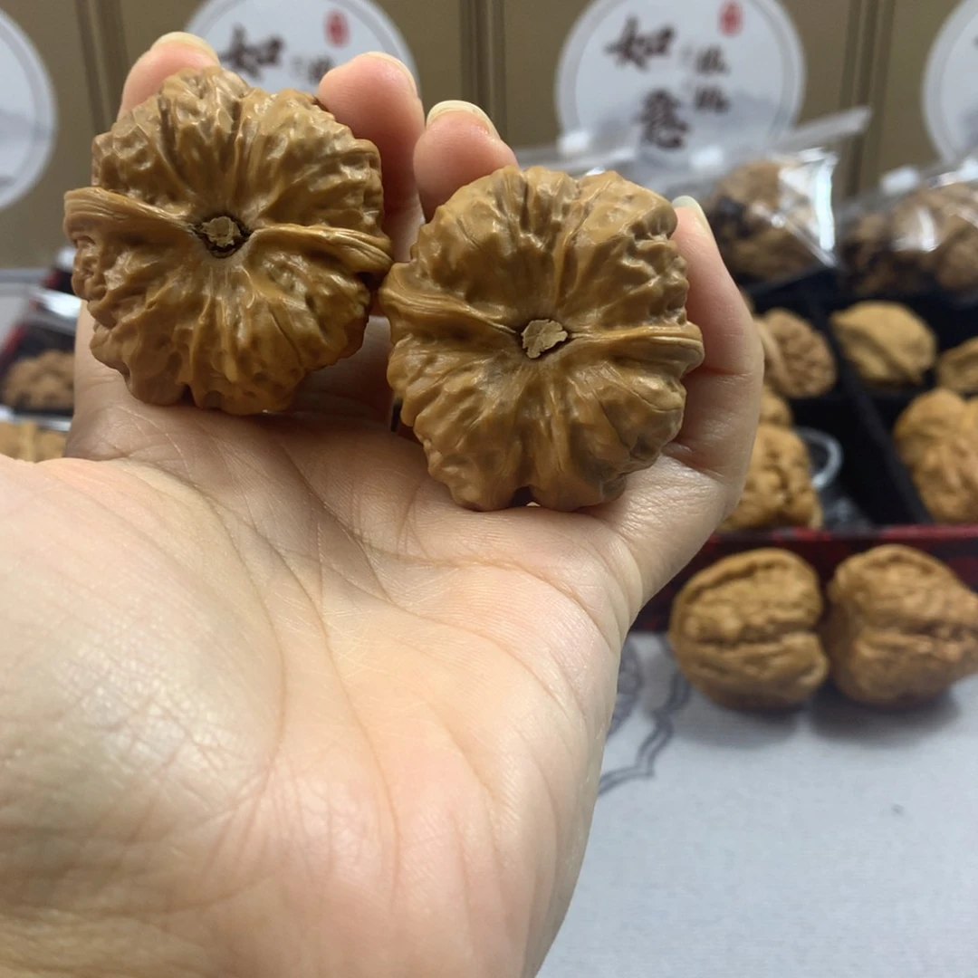 回****刀文玩核桃蛤蟆头货头对