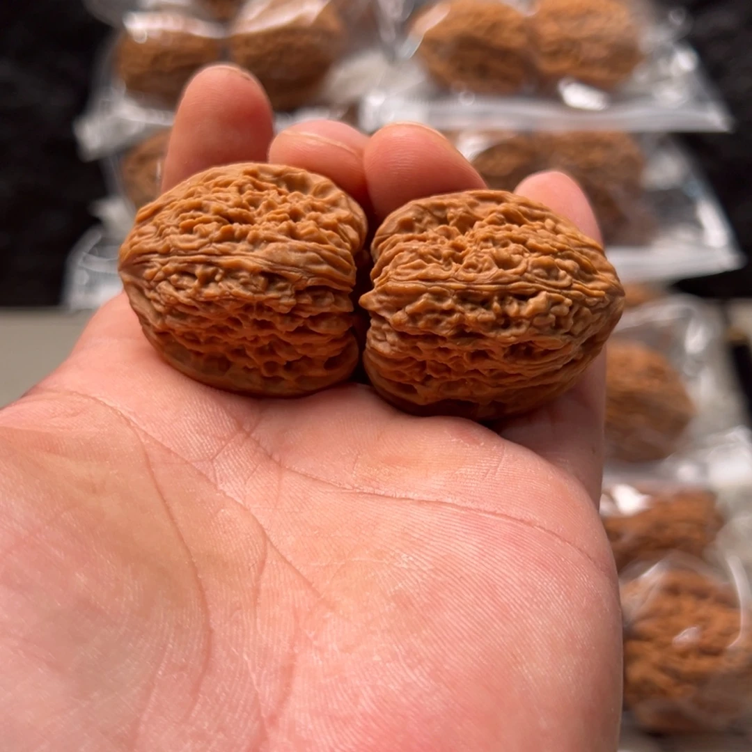 总***吧吊坠文玩核桃南疆35