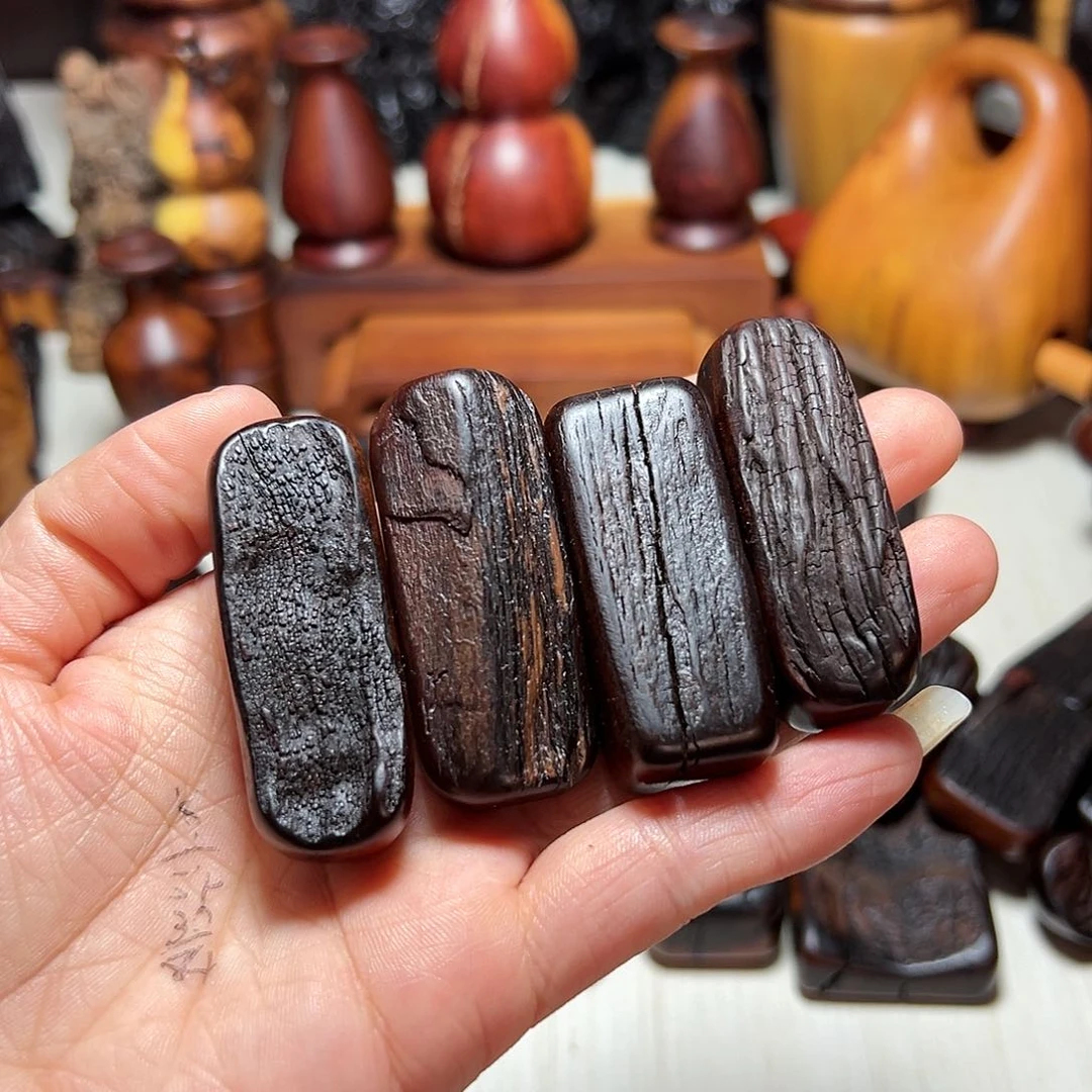 枣木青***念直播间默认截图