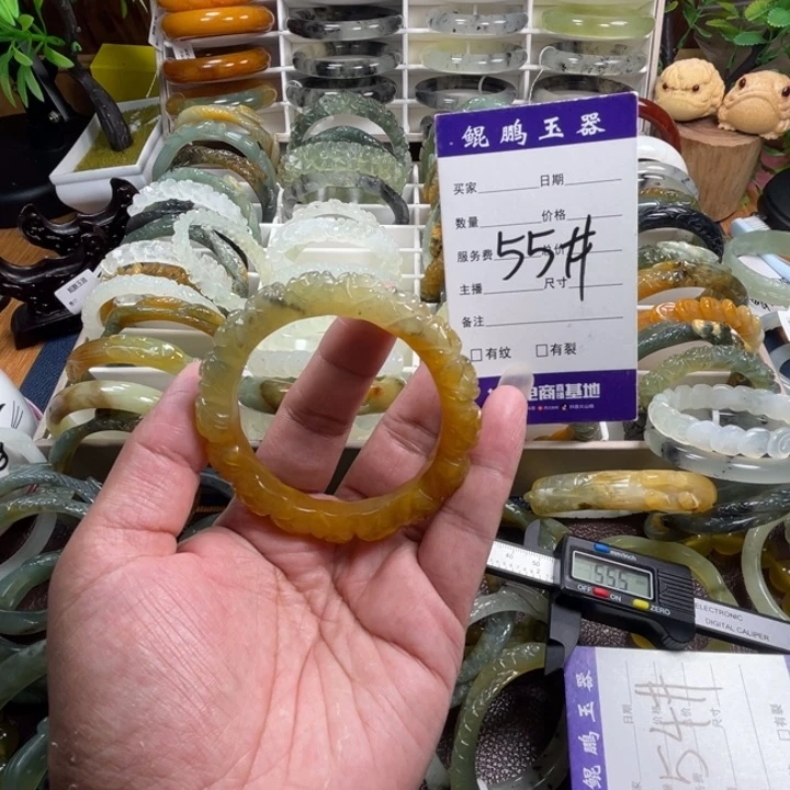 未镶嵌蛇纹石玉手镯