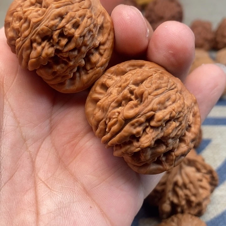 文玩核桃把件瘦*核桃