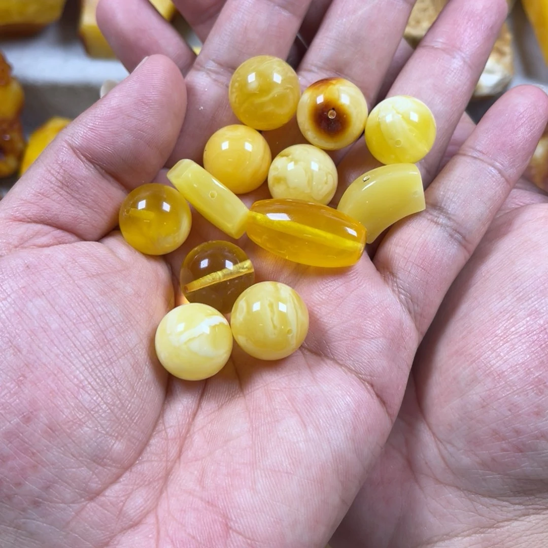 小***！未镶嵌蜜蜡裸石珠子