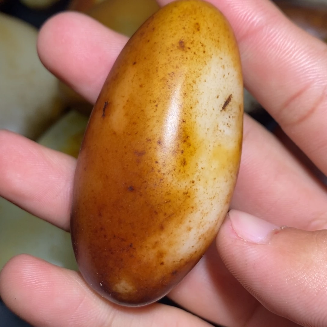 和田玉未镶嵌珠宝奇石