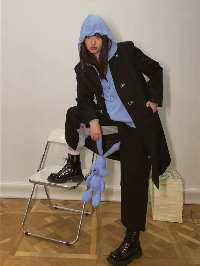 设计感风衣（不含配饰）-0109