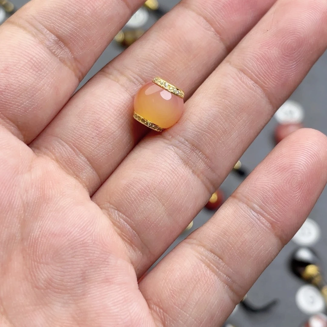 不***菁玛瑙/玉髓文玩配饰未镶嵌
