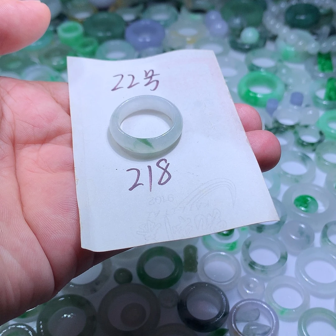 未镶嵌定制翡翠翡翠