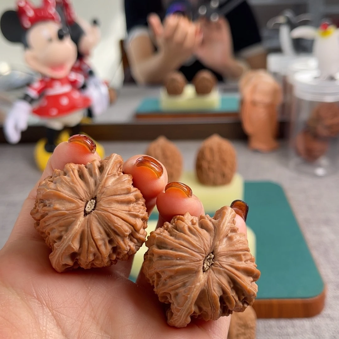 吊坠文玩核桃叶**声41红皮磨盘