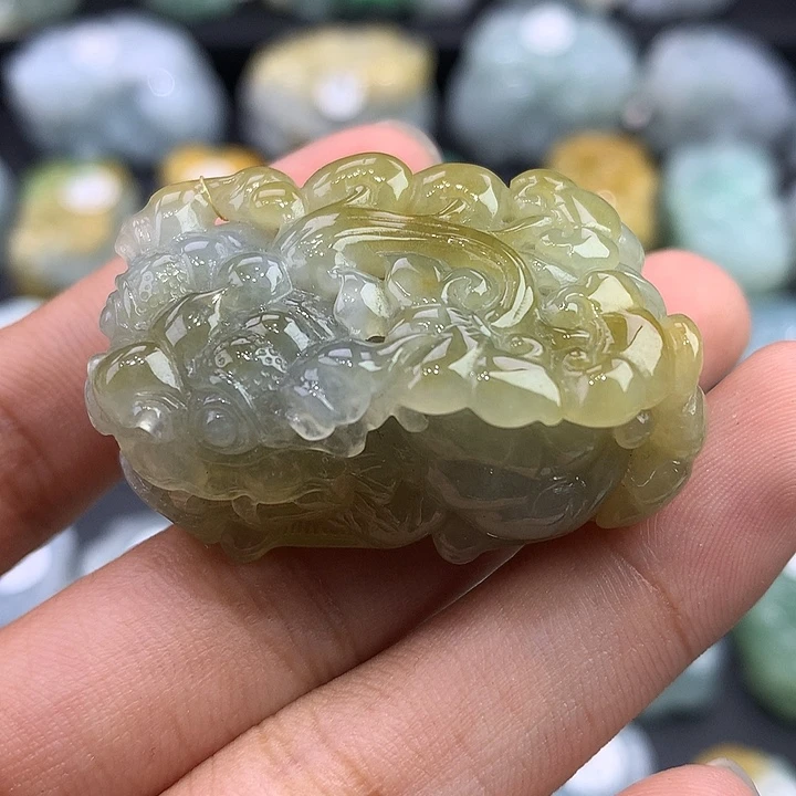 翡翠未镶嵌颈饰天然缅甸翡翠