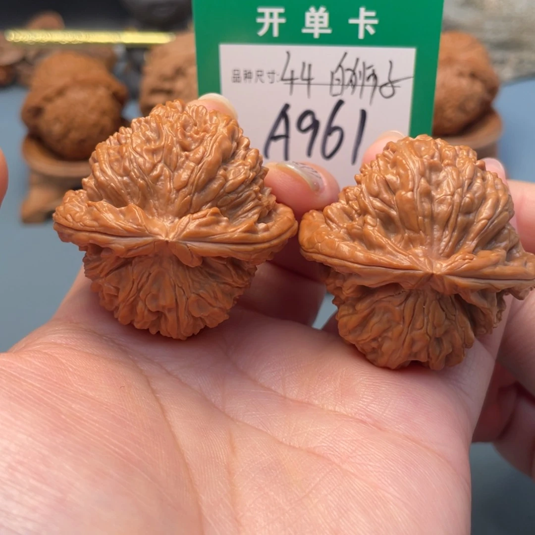 吊坠桃核文玩核桃
