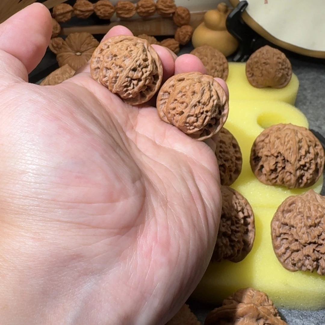 文玩核桃吊坠35宫灯