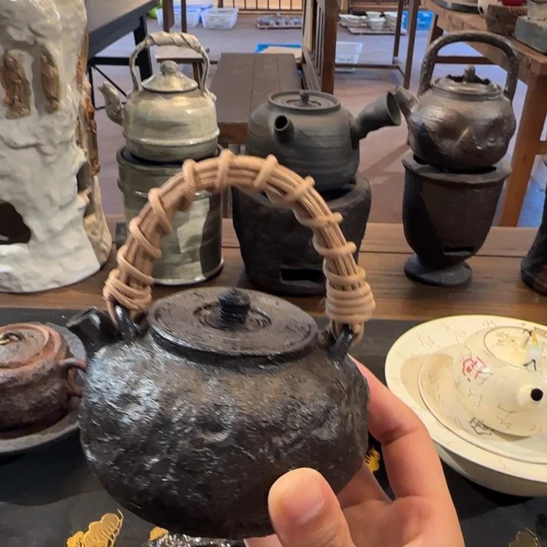景德镇手作器皿了