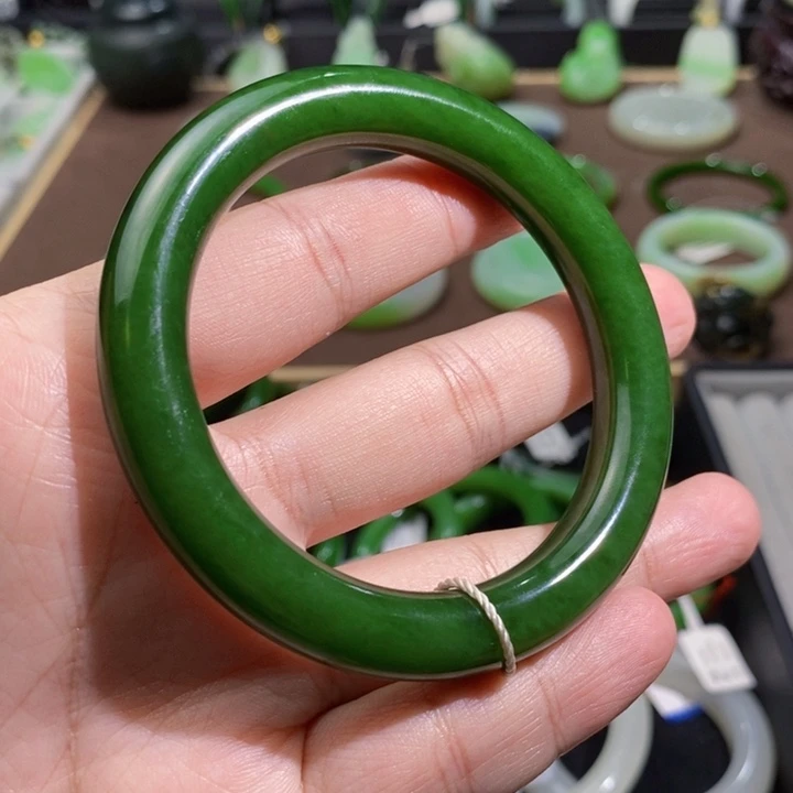 和田玉碧玉菠菜绿圆条手镯58圈口57克未镶嵌