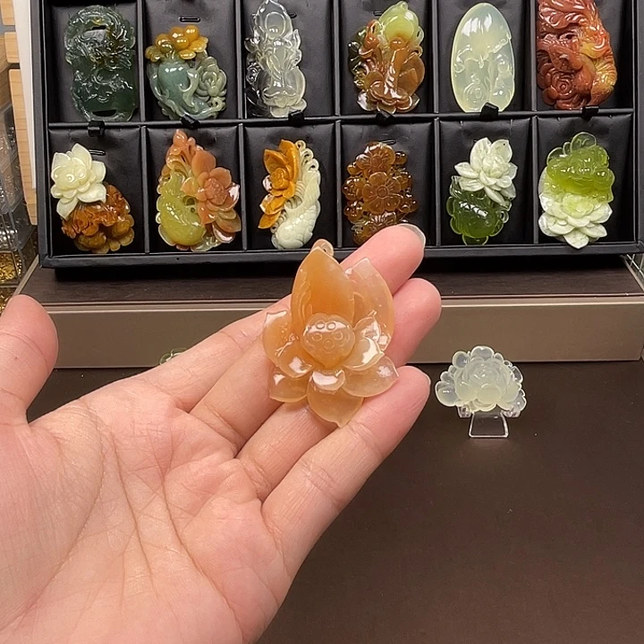 安****蛇纹石玉未镶嵌吊坠(不含链)